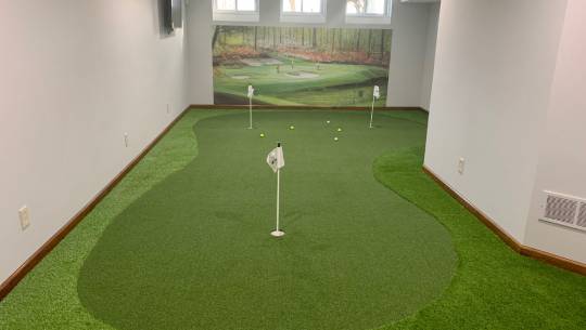 Jacksonville indoor putting green