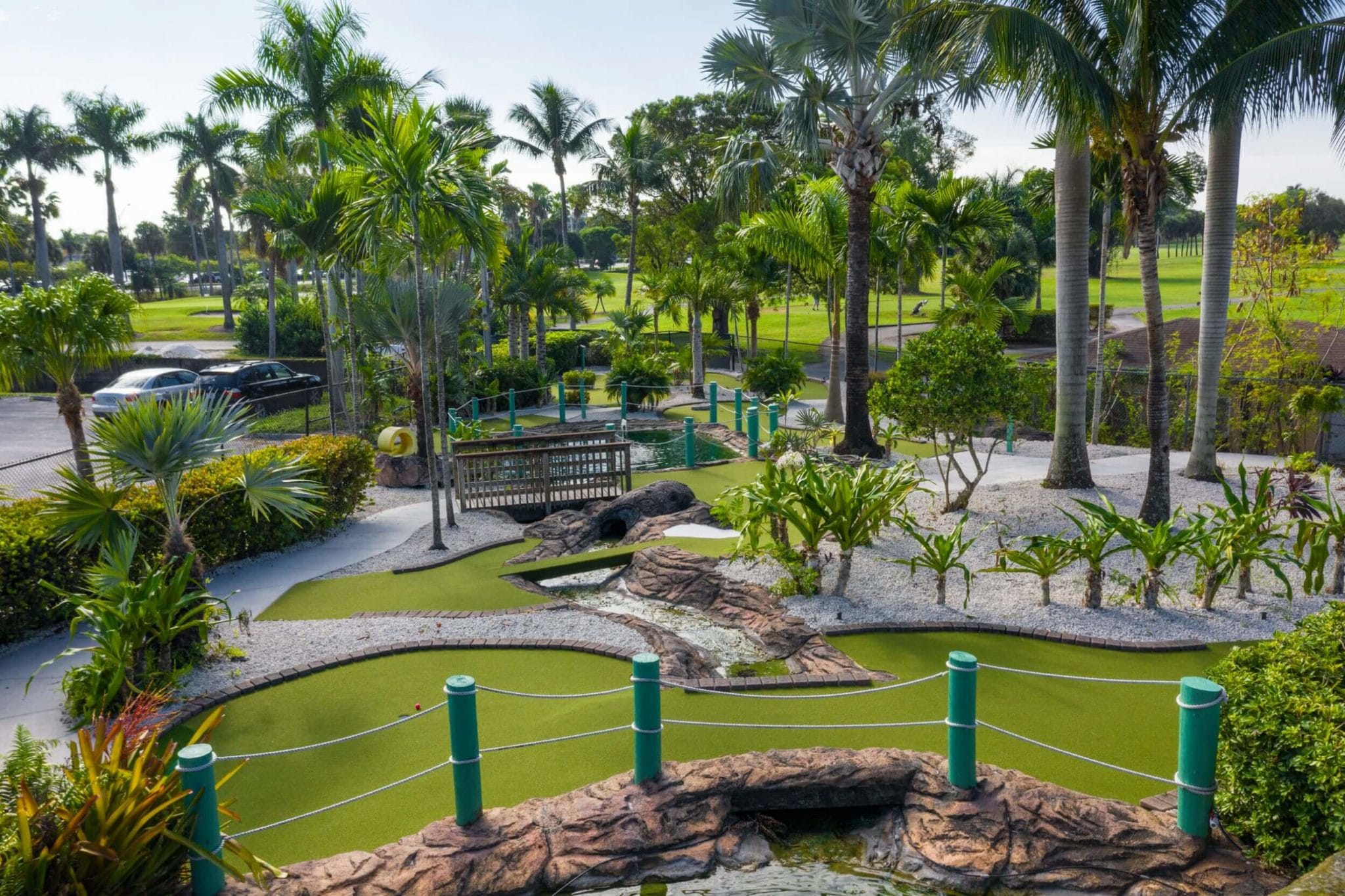 Commercial putting green installed by SYNLawn