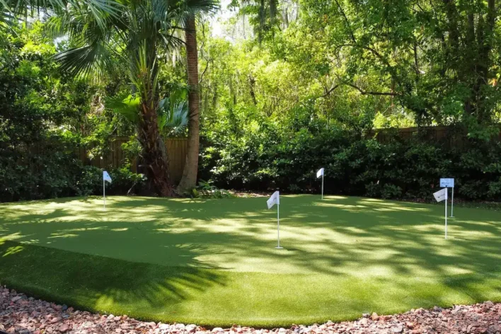 backyard putting green in Jacksonville, FL