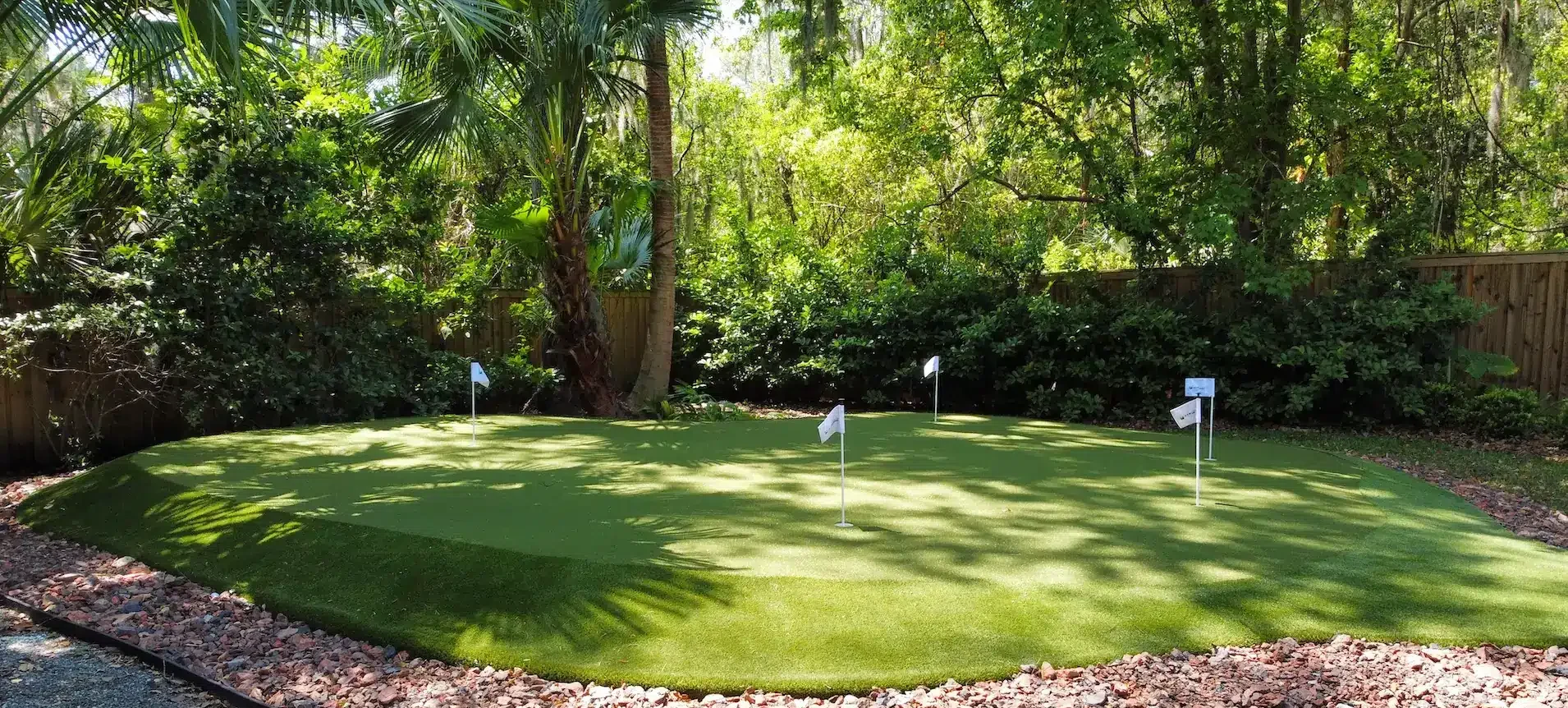 backyard putting green in Jacksonville, FL