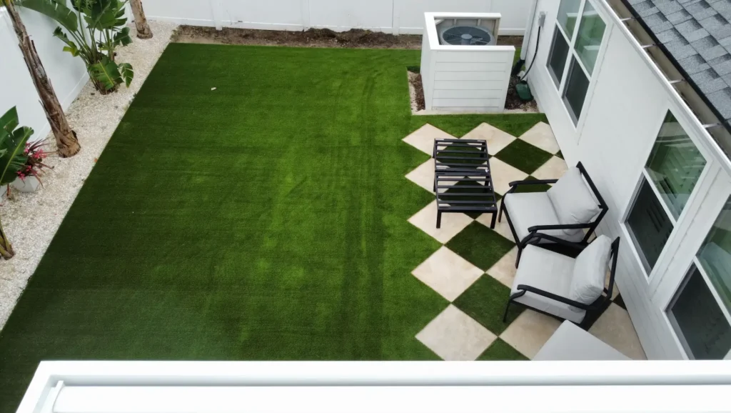 backyard synthetic lawn in Jacksonville, FL
