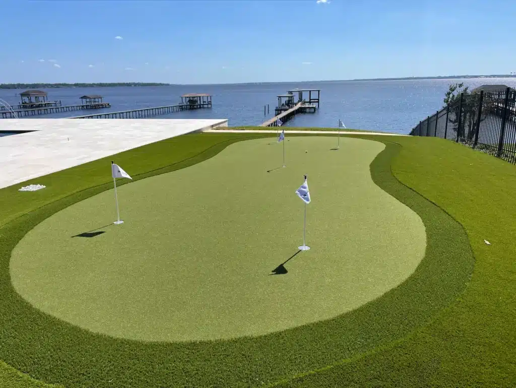 backyard putting green in Jacksonville, FL